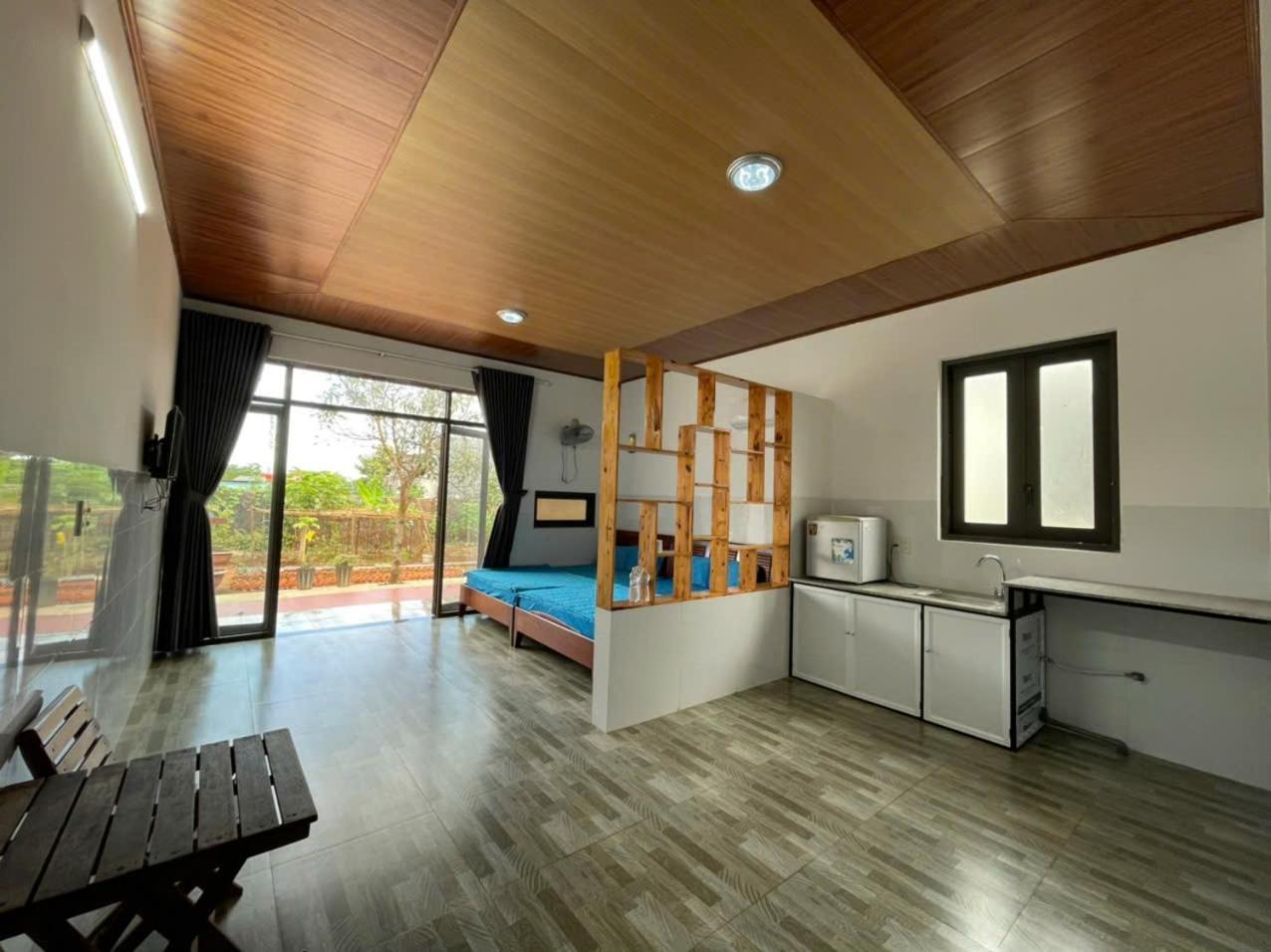 Thu Hien Hotel Pleiku - By Bay Luxury Plei Holang Екстер'єр фото