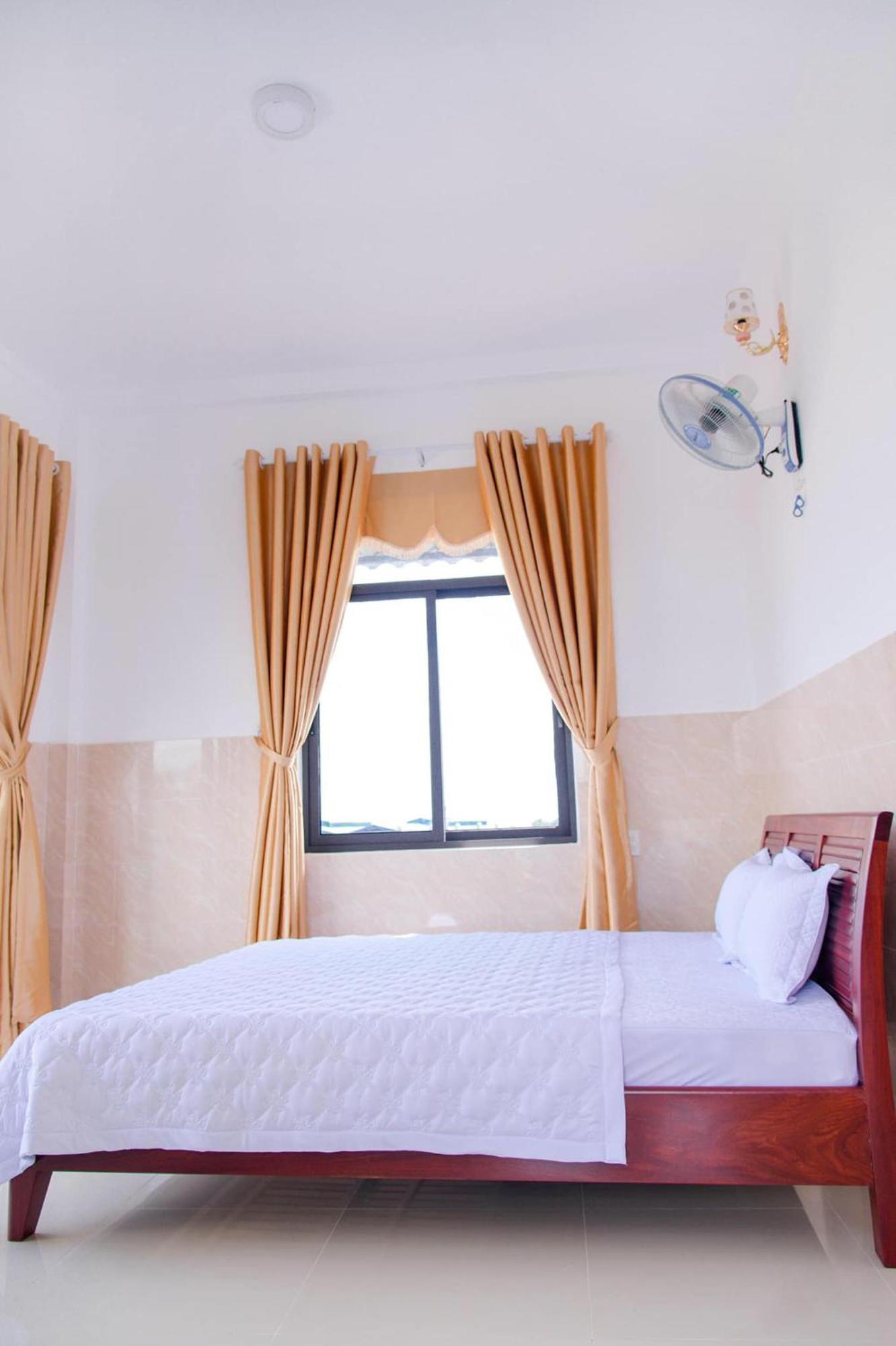 Thu Hien Hotel Pleiku - By Bay Luxury Plei Holang Екстер'єр фото