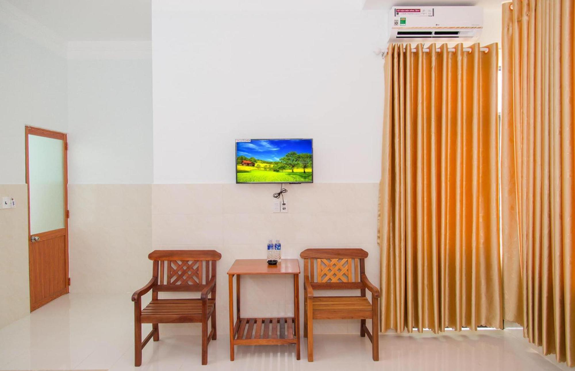 Thu Hien Hotel Pleiku - By Bay Luxury Plei Holang Екстер'єр фото