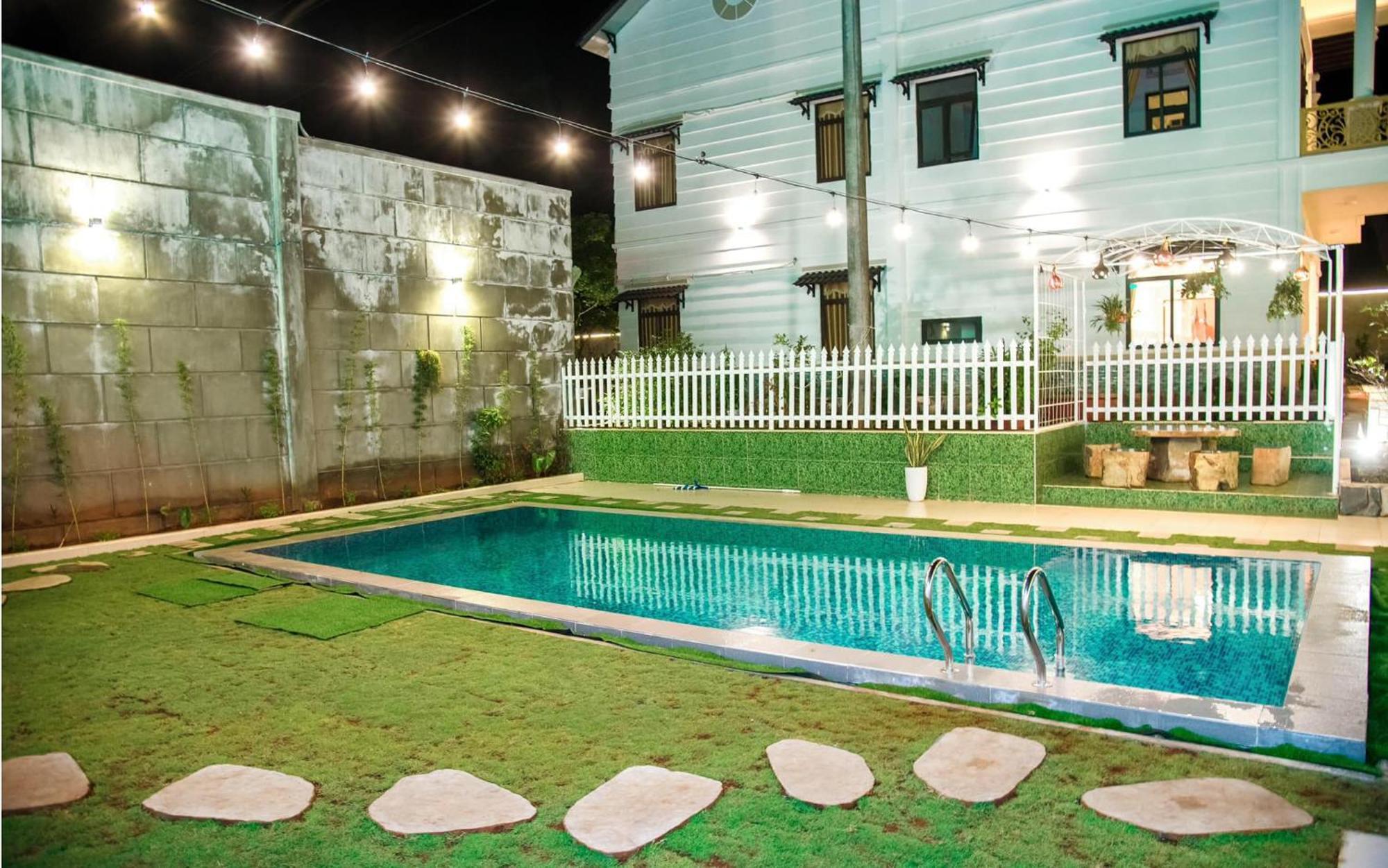 Thu Hien Hotel Pleiku - By Bay Luxury Plei Holang Екстер'єр фото